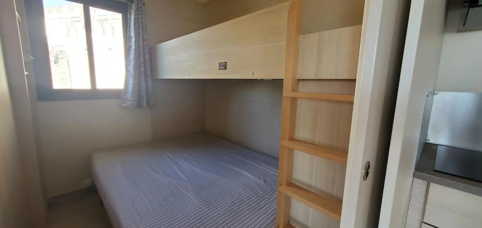 Mobile-Home Magnifique Vue Mer Camping 4 Etoiles Saint-Raphael  0*, Saint-Raphael (Var)