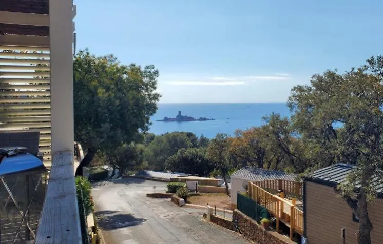 Mobile-Home Magnifique Vue Mer Camping 4 Etoiles Saint-Raphael  Campsite